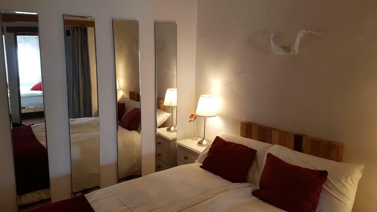 Cortes De La Frontera Townhouse Eksteriør bilde