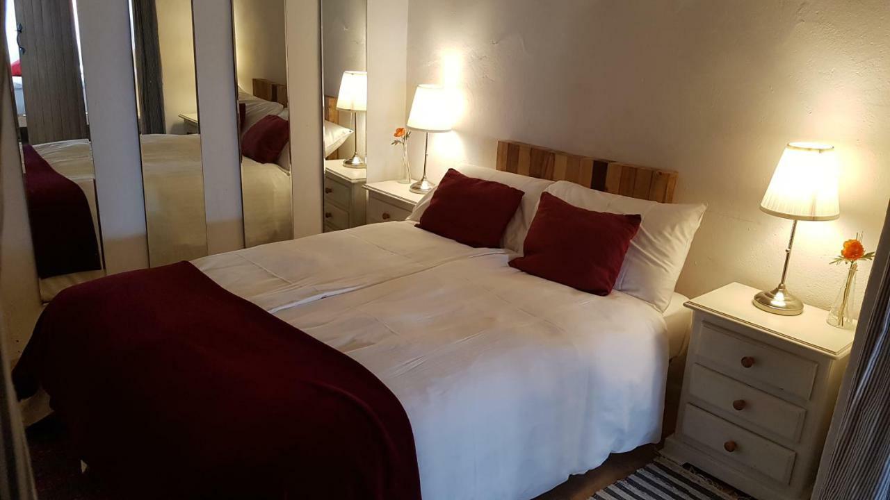 Cortes De La Frontera Townhouse Eksteriør bilde